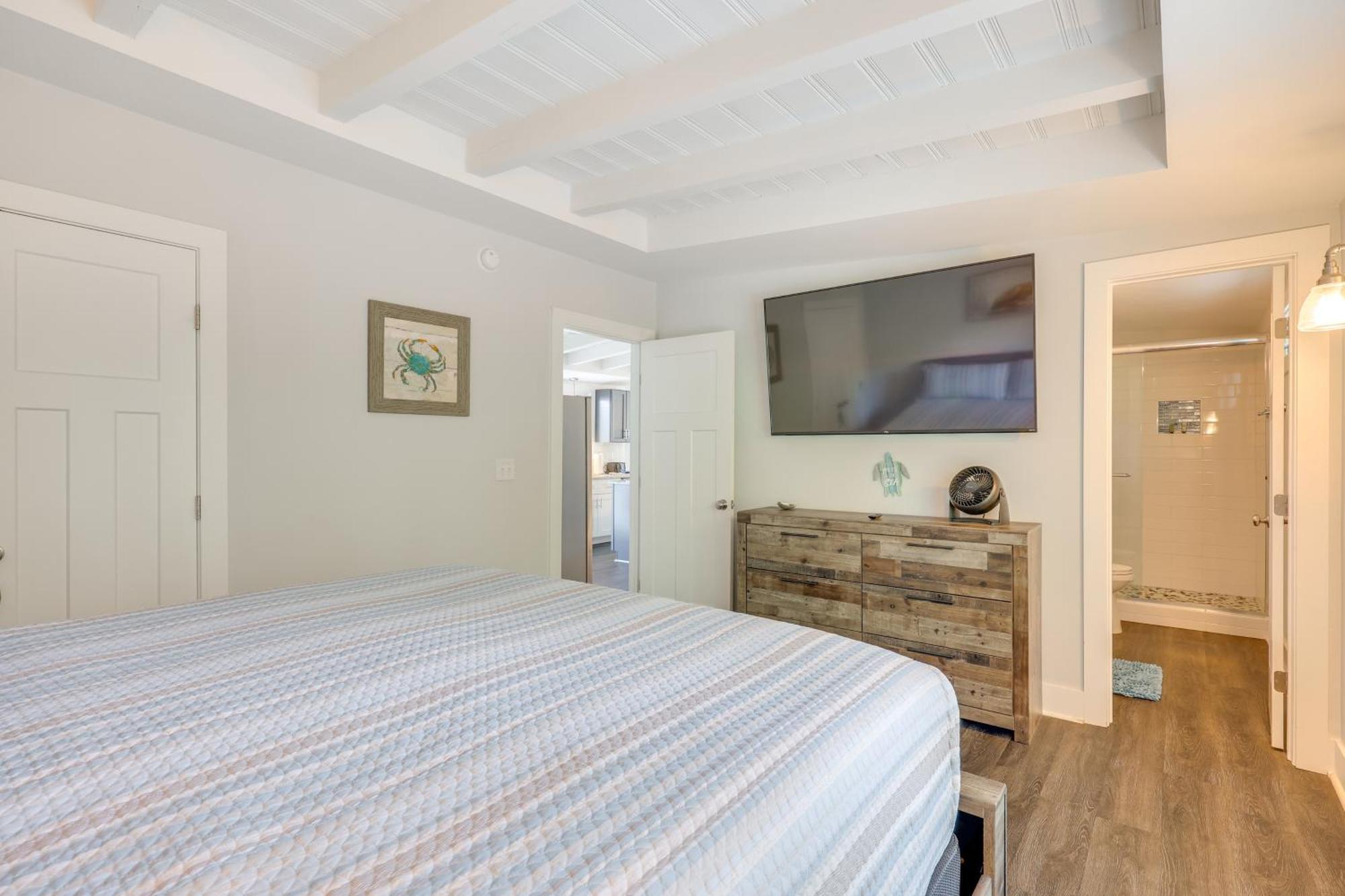 Modern Oak Island Escape 1 Mile To Long Beach! Exterior foto