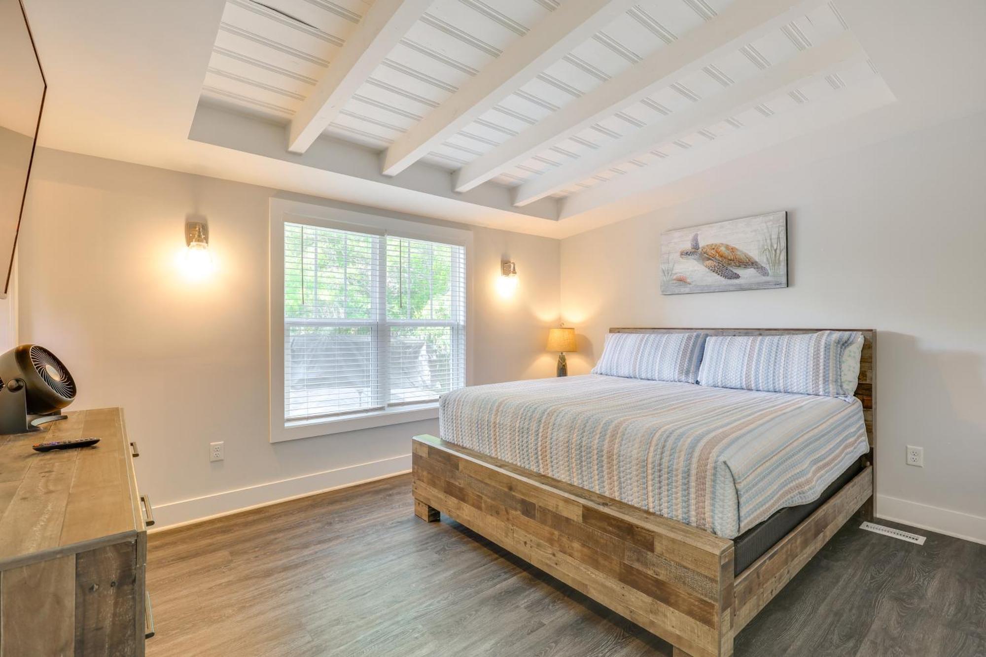 Modern Oak Island Escape 1 Mile To Long Beach! Exterior foto