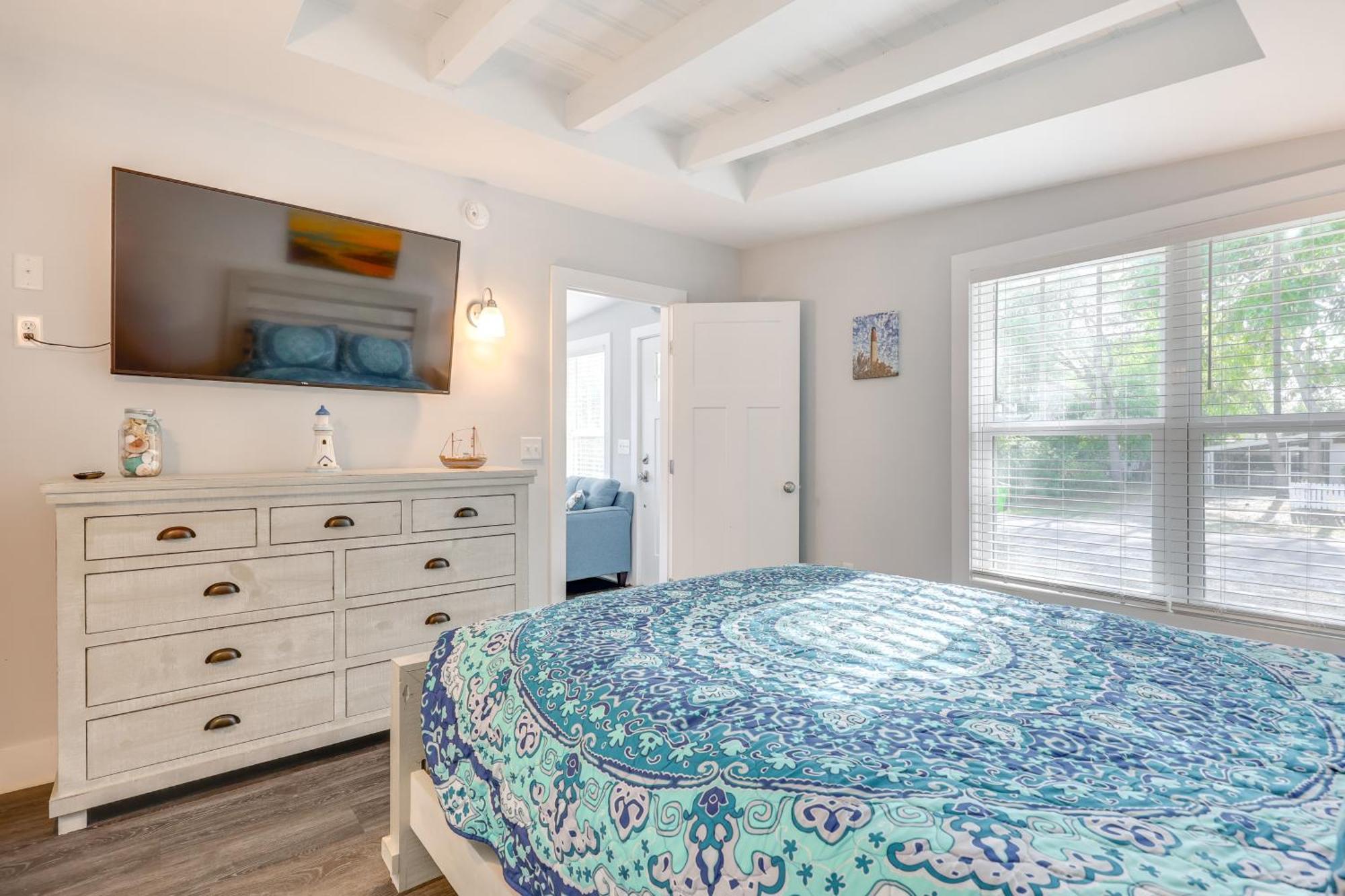 Modern Oak Island Escape 1 Mile To Long Beach! Exterior foto