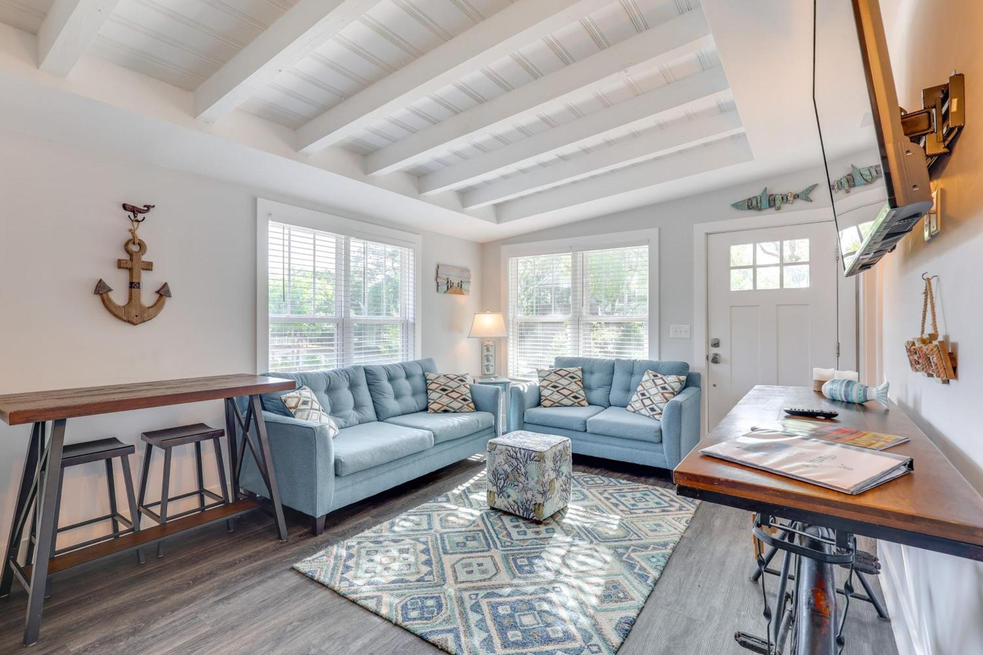 Modern Oak Island Escape 1 Mile To Long Beach! Exterior foto