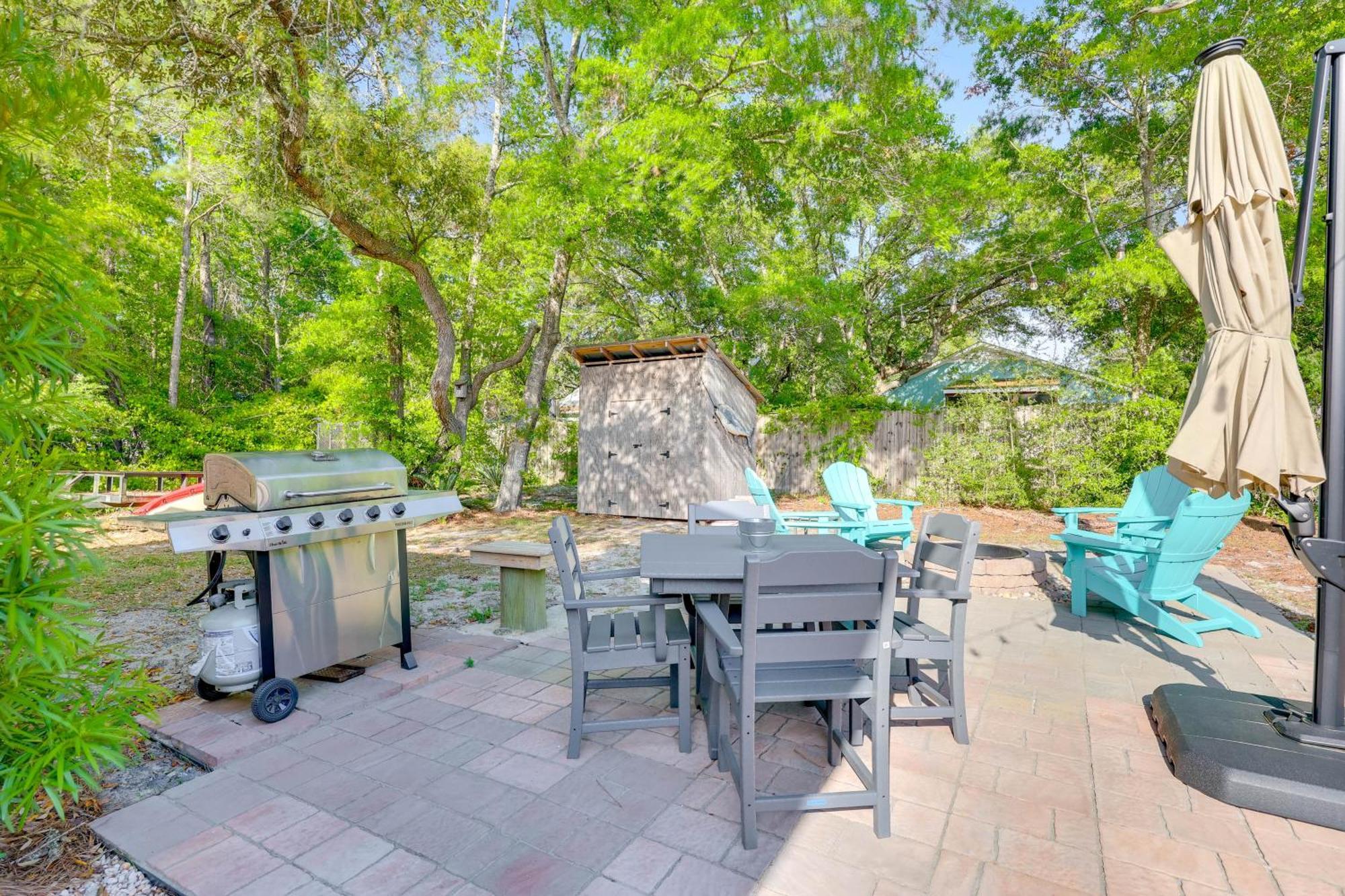 Modern Oak Island Escape 1 Mile To Long Beach! Exterior foto